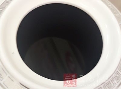 白菜芯1個,辣椒2個,蒜5-6瓣,鹽3茶匙,醋2湯匙,生抽1湯匙,香油1茶匙 白菜芯1個,辣椒2個,蒜5-6瓣,鹽3茶匙,醋2湯匙,生抽1湯匙,香油1茶匙