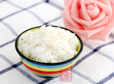 常見食物:面包、饅頭、蛋糕、米飯等主食以及花生、瓜子等堅果 常見食物:面包、饅頭、蛋糕、米飯等主食以及花生、瓜子等堅果