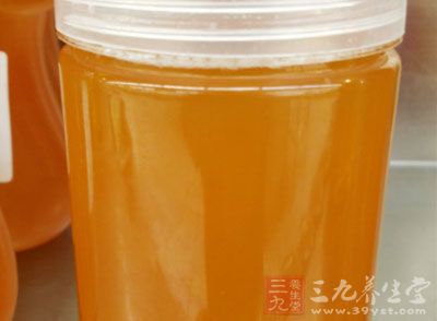 苦瓜,冰牛奶,蜂蜜 苦瓜,冰牛奶,蜂蜜