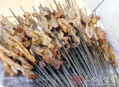 夏天是適合吃燒烤的季節