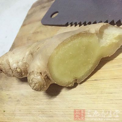 在做兔肉的時候，加入生姜，往往會造成寒熱交替，導致腹瀉