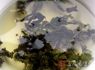 有些人可能正是為了減肥，不吃飯，卻大量飲濃茶
