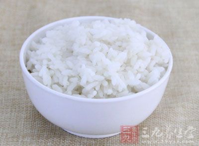 比如說,剩的紅燒排骨可以加咖喱粉 比如說,剩的紅燒排骨可以加咖喱粉