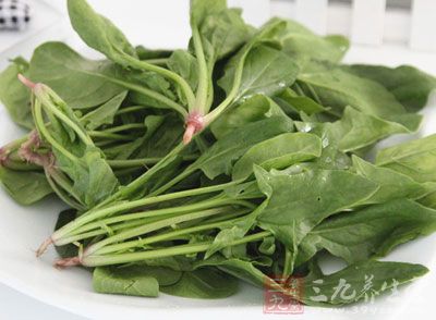 比如菠菜在20℃時放置一天，其中維生素C將損失84%