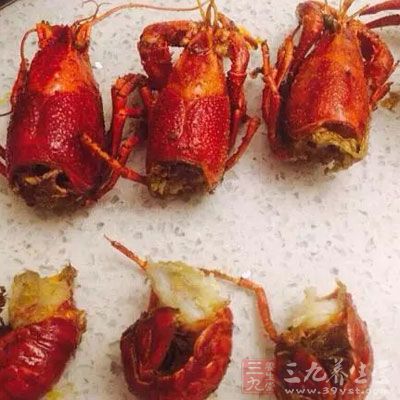 如何吃下龍蝦能降低疾病的發生 如何吃下龍蝦能降低疾病的發生
