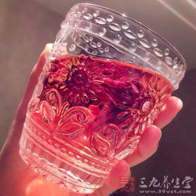 磷酸是絕大部分碳酸飲料中所含有的
