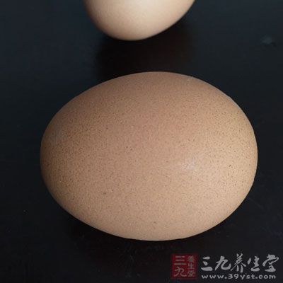 番茄1個,雞蛋3個,青椒1個,油、鹽、雞精適量 番茄1個,雞蛋3個,青椒1個,油、鹽、雞精適量