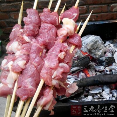 烤牛肉、烤鴨、烤羊肉、烤鵝、燒豬肉