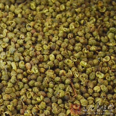 排骨300g，粽子100g，豆瓣醬5g，料酒5g，花椒2g