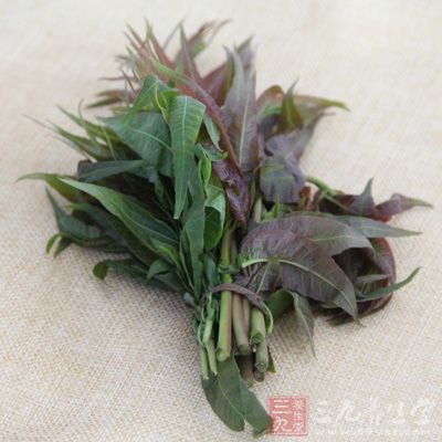 陰虛的人吃了香椿後容易加重肝火，尤其是像糖尿病人這樣屬於陰虛燥熱的體質