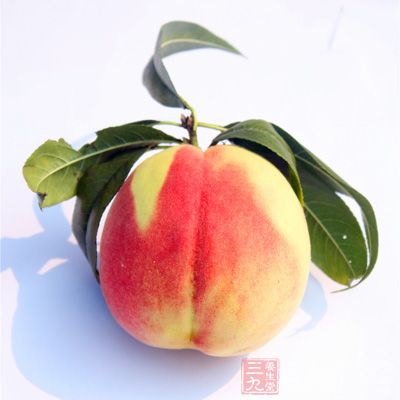 在桃子到達消費者手裡的時候,其表面已經覆蓋了9層的農藥 在桃子到達消費者手裡的時候,其表面已經覆蓋了9層的農藥