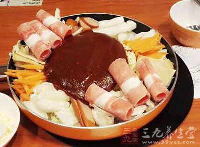 早、中、晚餐是一天中最重要的三餐