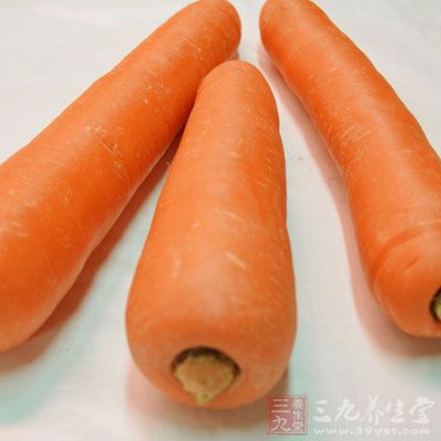 這類食物包括：胡蘿卜、綠花椰菜、洋香瓜、番瓜、牛肝