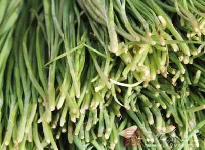 韭菜中毒事件主要是因為在種植期間灌溉農藥造成的 韭菜中毒事件主要是因為在種植期間灌溉農藥造成的