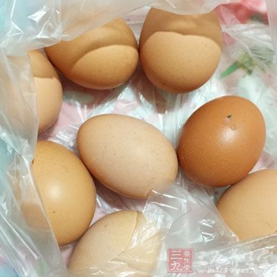 面粉1杯,雞蛋1只,蔥花適量,鹽適量,水適量 面粉1杯,雞蛋1只,蔥花適量,鹽適量,水適量