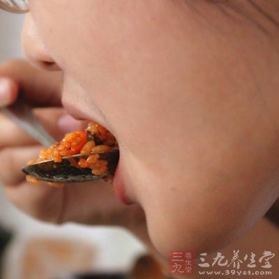 經常吃太飽會影響腸胃正常的消化和吸收功能 經常吃太飽會影響腸胃正常的消化和吸收功能