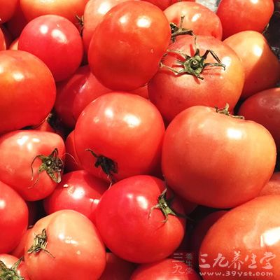 自然生長的西紅柿營養價值高