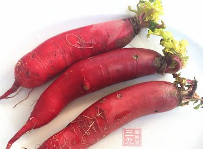 自然生長的蘿卜比較好