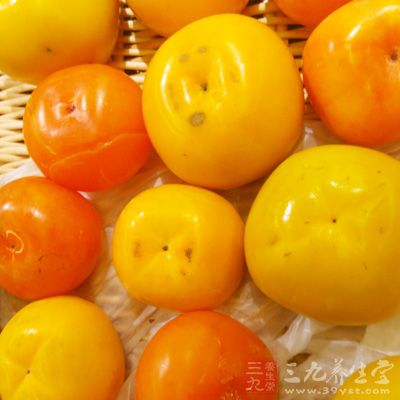 子和西紅柿中富含鞣酸,能和胃液中某些成分發生反應,生成不溶於水的沉澱物 子和西紅柿中富含鞣酸,能和胃液中某些成分發生反應,生成不溶於水的沉澱物
