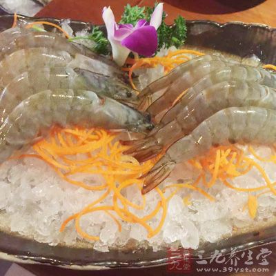 時值春季，專家提醒市民不要食用未經煮熟的牛蛙、蛇等河鮮、海鮮，防止病從口入