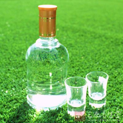 長期飲酒，是消化系統腫瘤發病最常見的因素