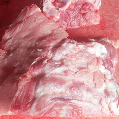 一項研究顯示,經常或每天食用加工的紅肉,如熱狗、鹹肉、香腸等,Ⅱ型糖尿病風險增加50% 一項研究顯示,經常或每天食用加工的紅肉,如熱狗、鹹肉、香腸等,Ⅱ型糖尿病風險增加50%