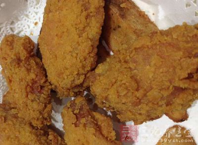 乳腺發育異常是因為愛吃油炸雞翅這類食物