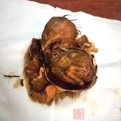 幾乎所有的毛雞蛋，都會測量出大量的大腸桿菌