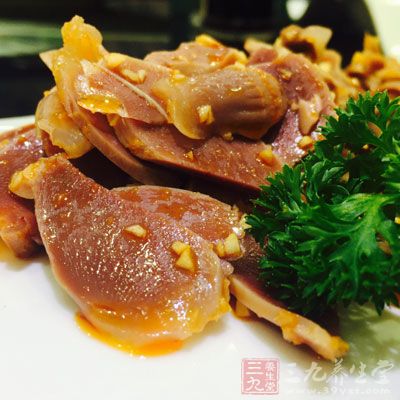 另外，雞胗、豬肝等動物內髒也對增加豆腐的鈣吸收有很好的作用