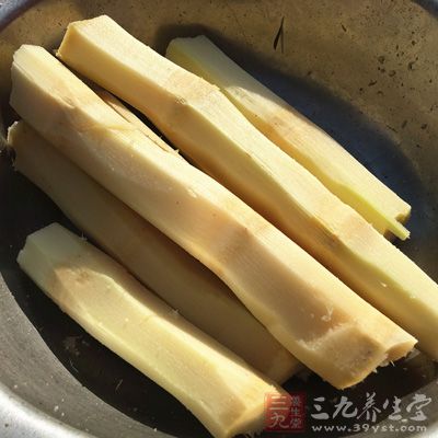 甘蔗霉變後，有時只有淡淡的酒味