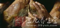 吃太燙的食物不可取