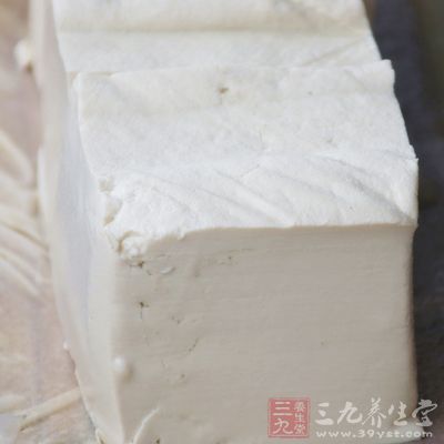患有動脈硬化的患者吃豆腐的危害是很大的 患有動脈硬化的患者吃豆腐的危害是很大的
