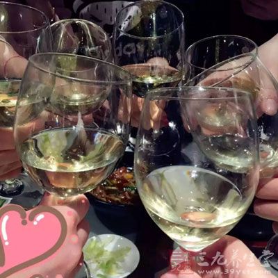 戒酒是目前最為有效的保護肝髒的措施 戒酒是目前最為有效的保護肝髒的措施