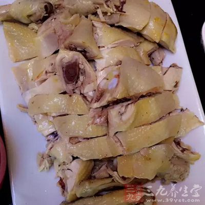 太鹹的食物中鈉含量過高,容易使腦細胞長期處於缺血、缺氧狀態,進而導致記憶力下降、大腦早衰 太鹹的食物中鈉含量過高,容易使腦細胞長期處於缺血、缺氧狀態,進而導致記憶力下降、大腦早衰