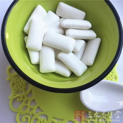 糖醇存在於口香糖或者是其他的無糖食品當中