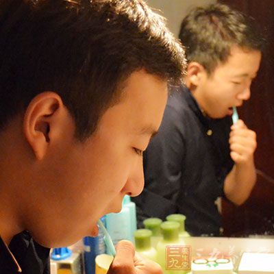 多數人都有晚飯後刷牙的習慣