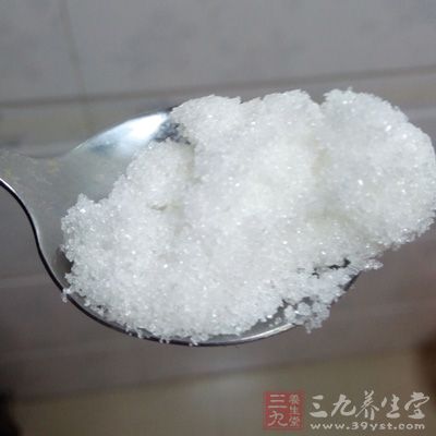 忌生吃白糖,白糖中常有螨蟲寄生,生吃白糖很容易得螨蟲病 忌生吃白糖,白糖中常有螨蟲寄生,生吃白糖很容易得螨蟲病