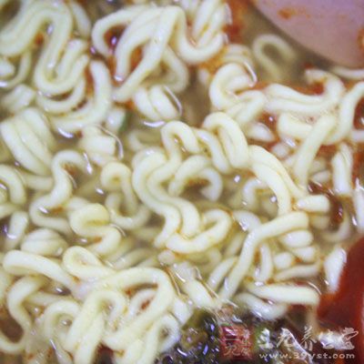 方便面吃多會影響到大腦發育