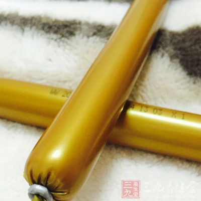 火腿腸所含添加劑包括亞硝酸鈉、山梨酸鉀等