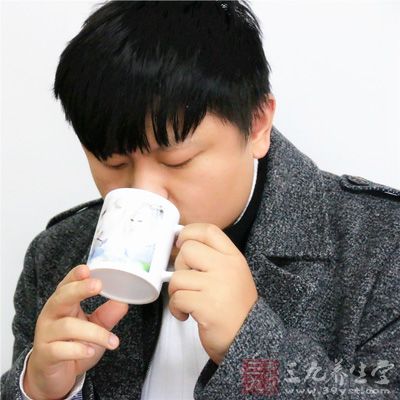 溫服是將煎好的湯劑或送藥的水等放溫後再服用