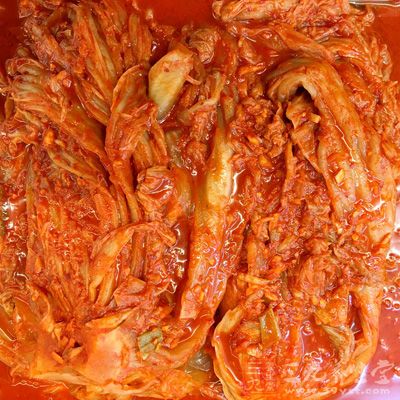 蔬菜、鮮肉等腌制後會產生大量的亞硝酸鹽 蔬菜、鮮肉等腌制後會產生大量的亞硝酸鹽