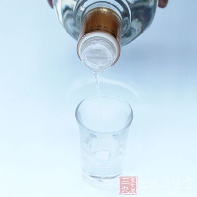 長期飲酒,是消化系統腫瘤發病最常見的因素 長期飲酒,是消化系統腫瘤發病最常見的因素