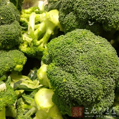 西蘭花當中含有可溶性膳食纖維的量很多 西蘭花當中含有可溶性膳食纖維的量很多