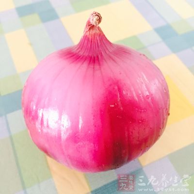生吃洋蔥也會導致腸胃不適