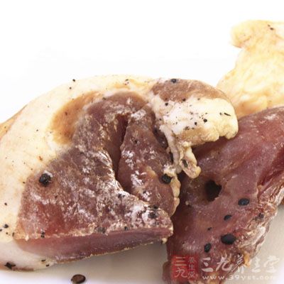 臘肉在腌制好之後的兩周之前