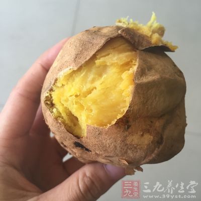 花了幾塊錢買上一個熱氣騰騰的紅薯就可以很好的祛除體內的寒冷