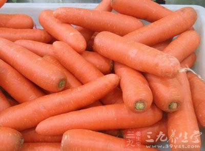 胡蘿卜中含有大量的β-胡蘿卜素