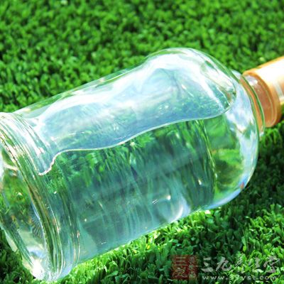 偶爾喝點葡萄酒或啤酒也許不會導致體臭