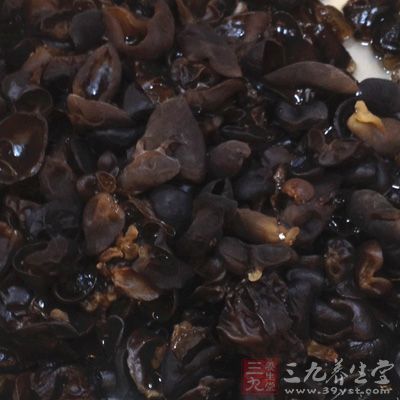 黑木耳可謂是一道營養價值十分豐富的蔬菜 黑木耳可謂是一道營養價值十分豐富的蔬菜