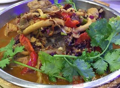 熱氣騰騰的火鍋